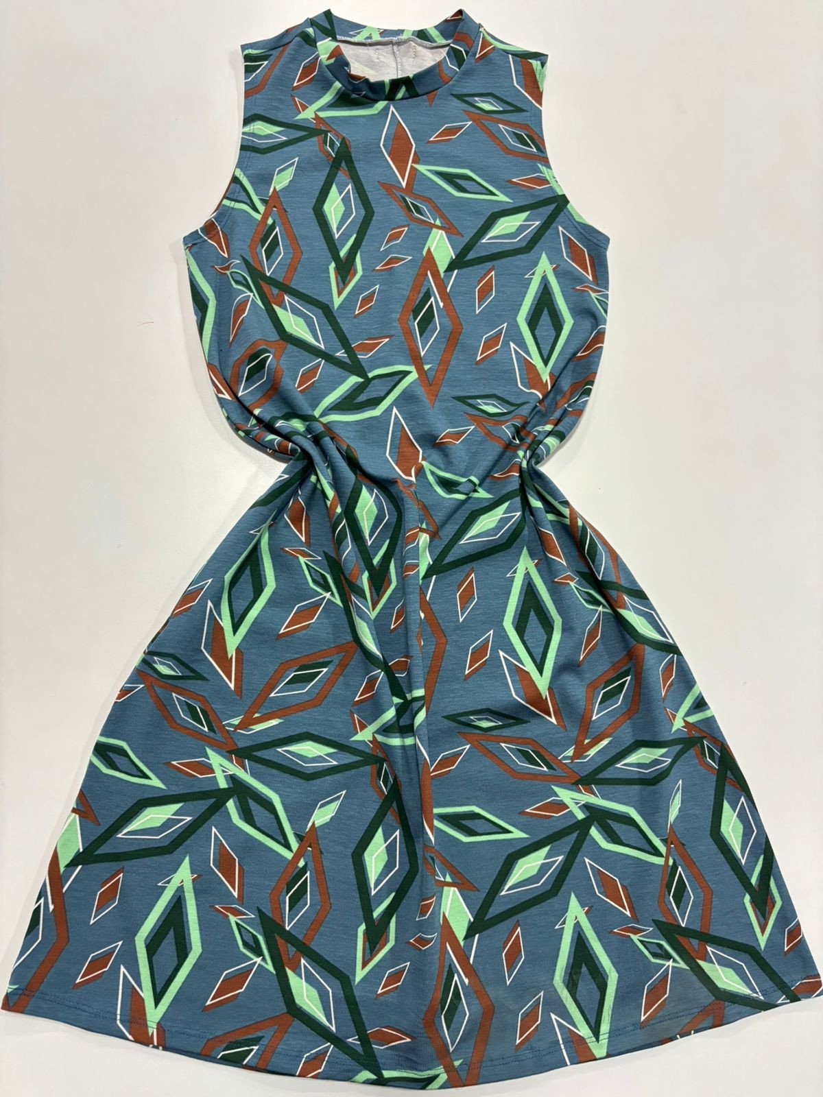 vestido regata gola 8